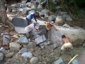 Batu Andesit - Cara Pengambilan Bahan Baku Batu Andesit